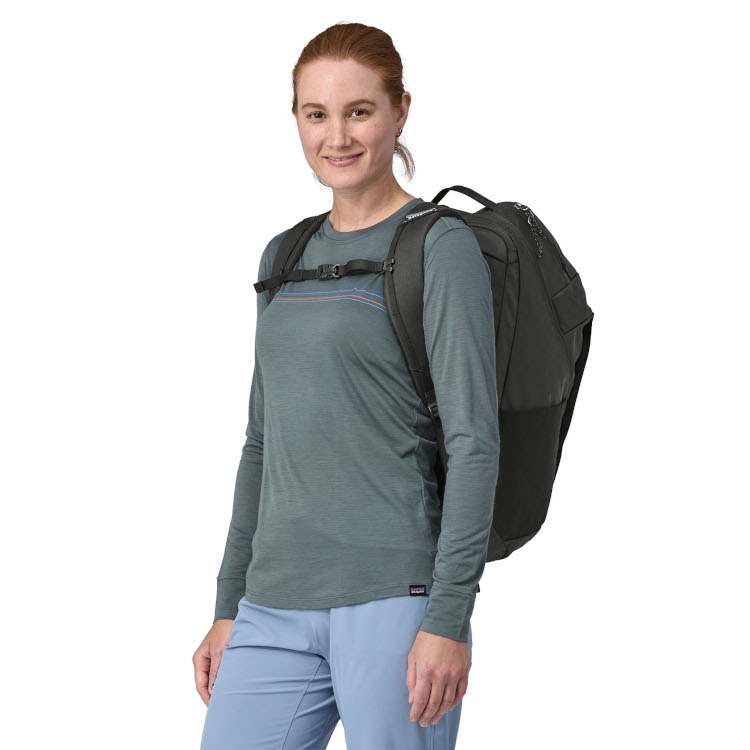 Patagonia Black Hole Pack 32 Liter - Image 2